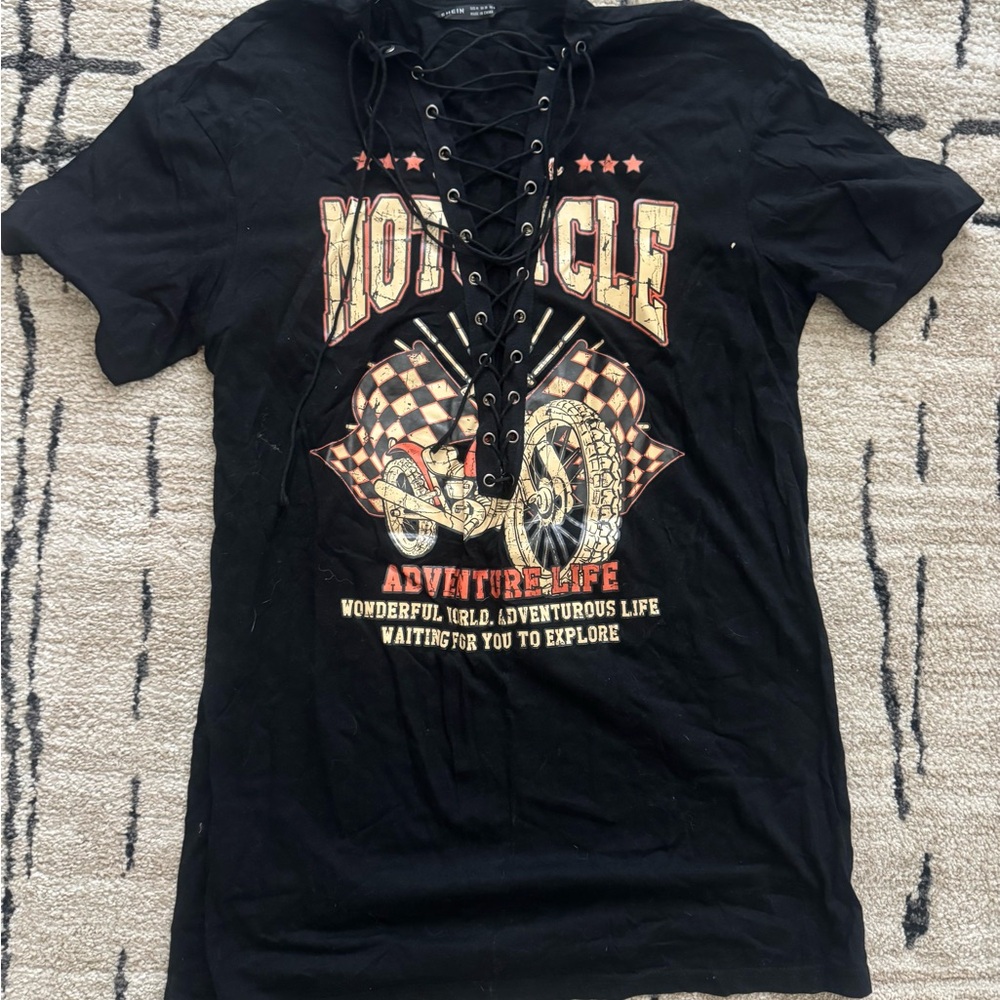 Lace up graphic tee